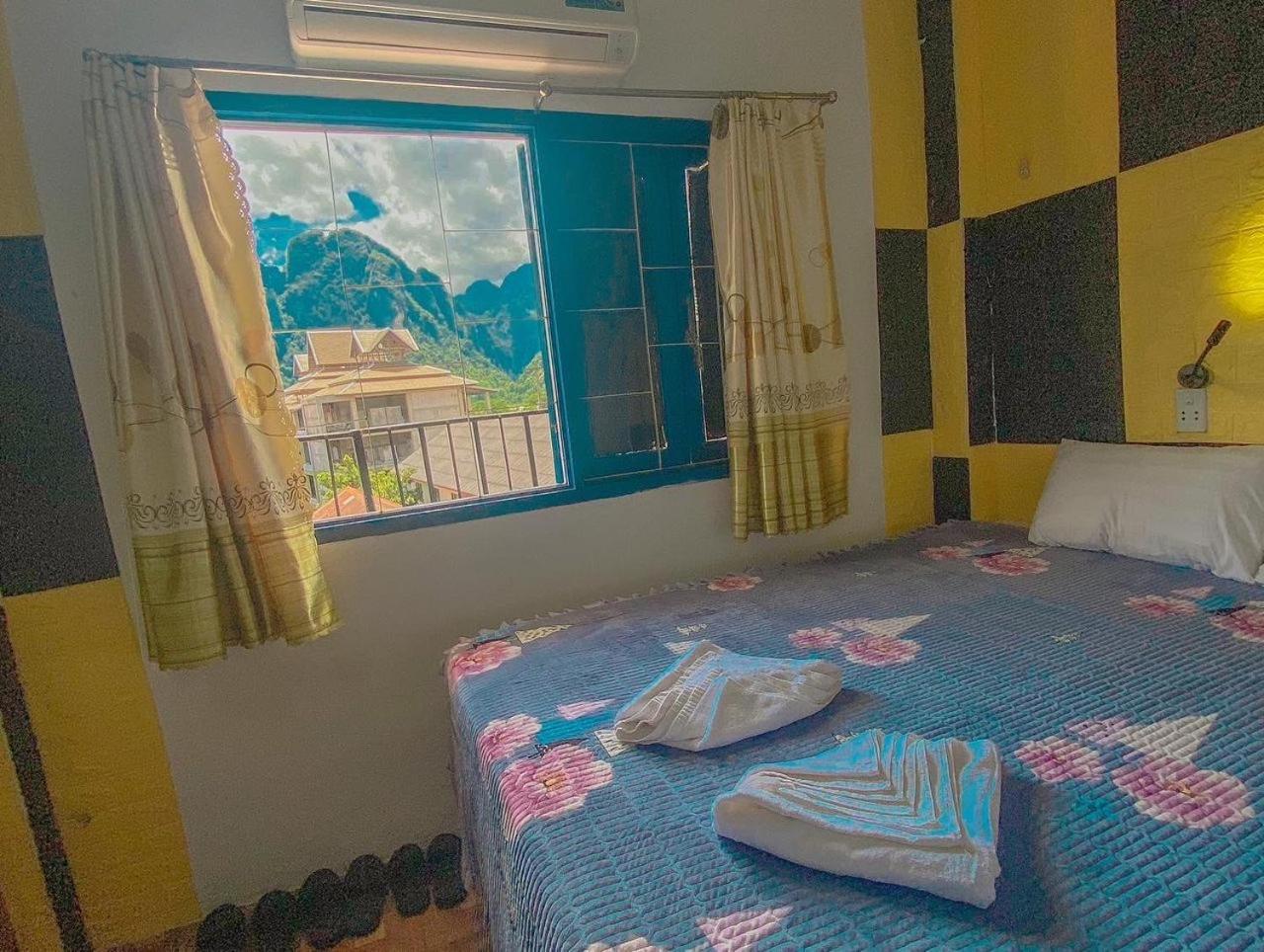 Vang Vieng Ruby Backpackers Hostel Екстериор снимка