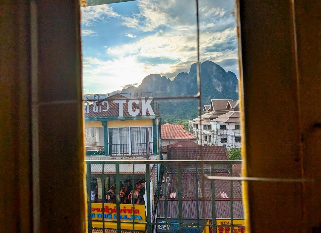 Vang Vieng Ruby Backpackers Hostel Екстериор снимка