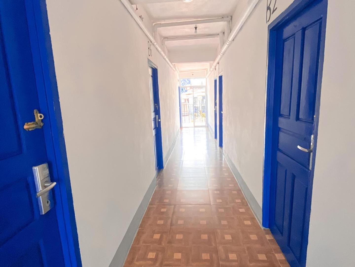 Vang Vieng Ruby Backpackers Hostel Екстериор снимка