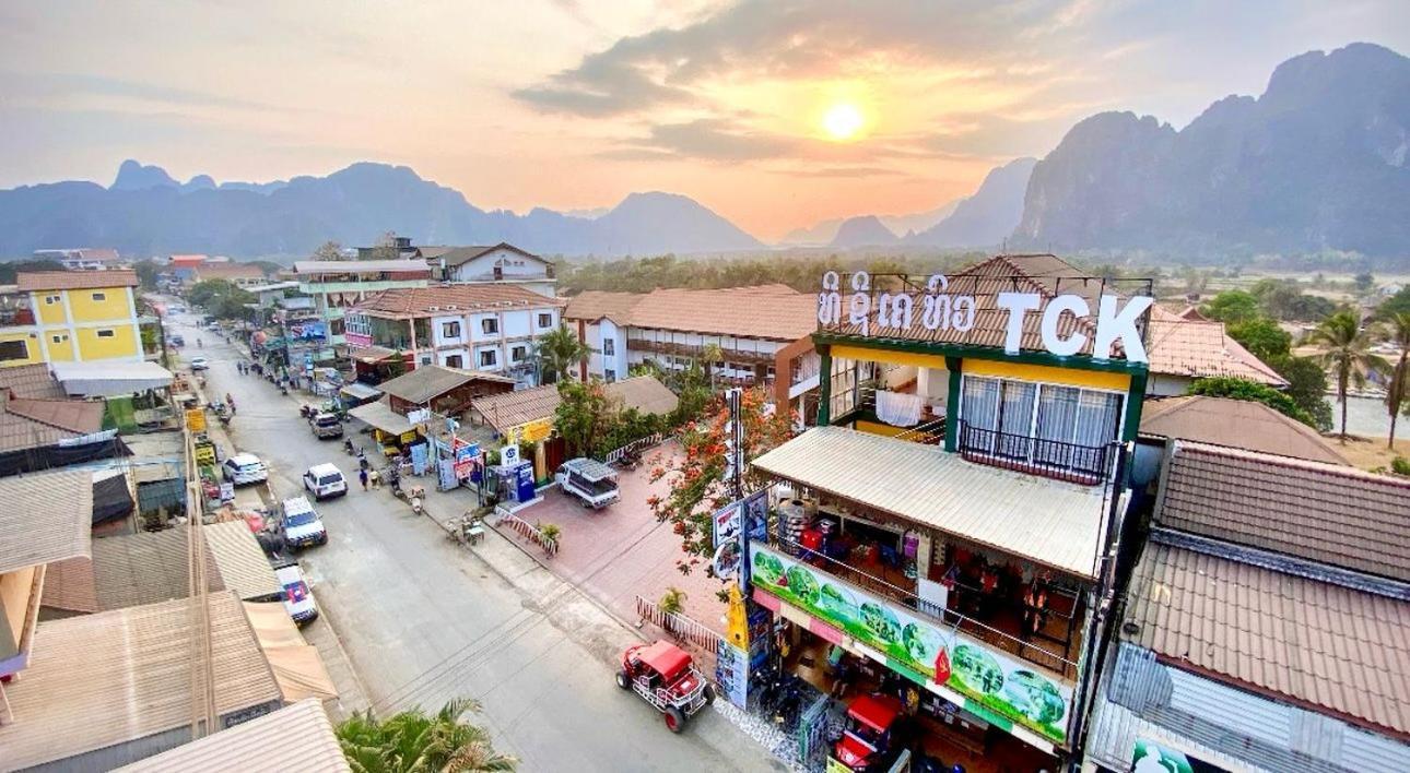 Vang Vieng Ruby Backpackers Hostel Екстериор снимка