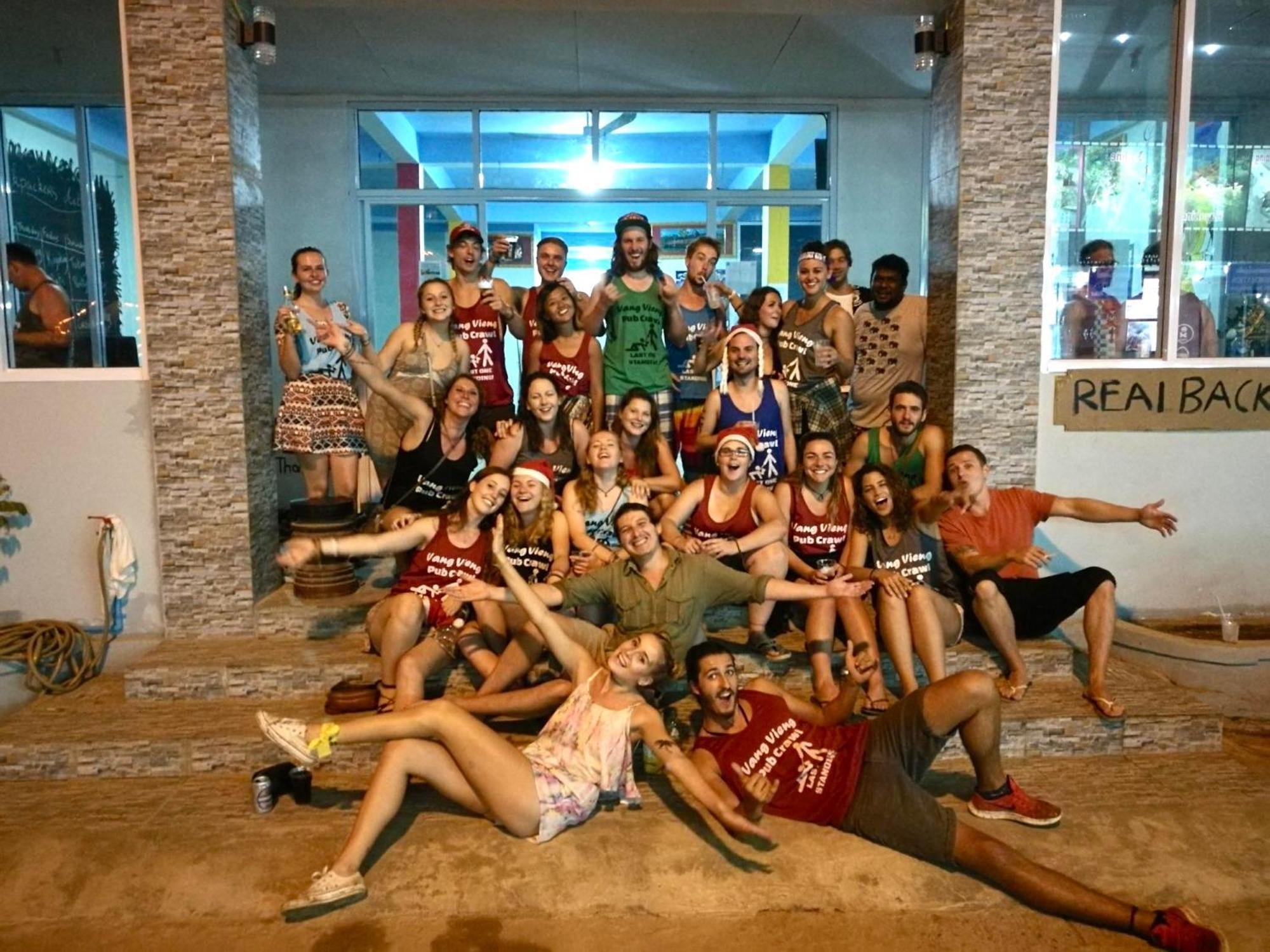 Vang Vieng Ruby Backpackers Hostel Екстериор снимка